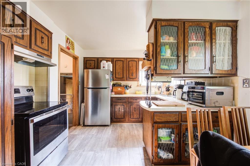 Photo 18 of 252 Windham Road 13, Delhi ON