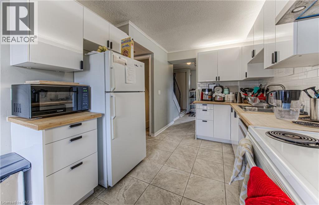 Photo 22 of 121 University Avenue E Unit 9, Waterloo ON