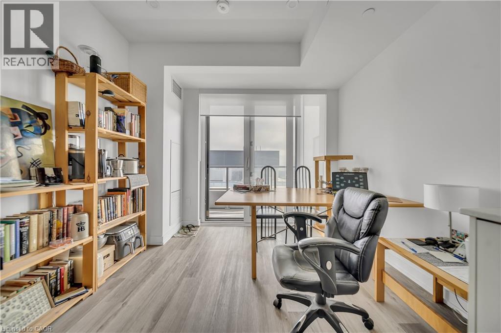 Photo 12 of 15 Wellington Street S Unit 2112, Kitchener ON