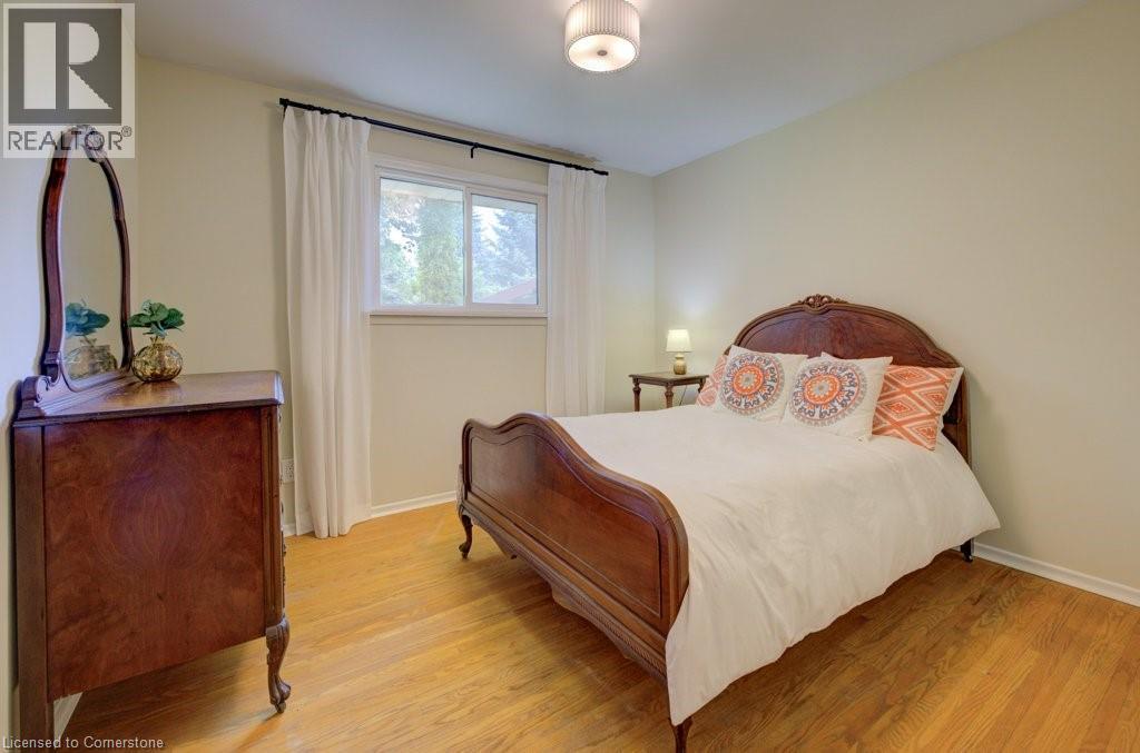 Photo 8 of 496 Franklin Street N, Kitchener ON