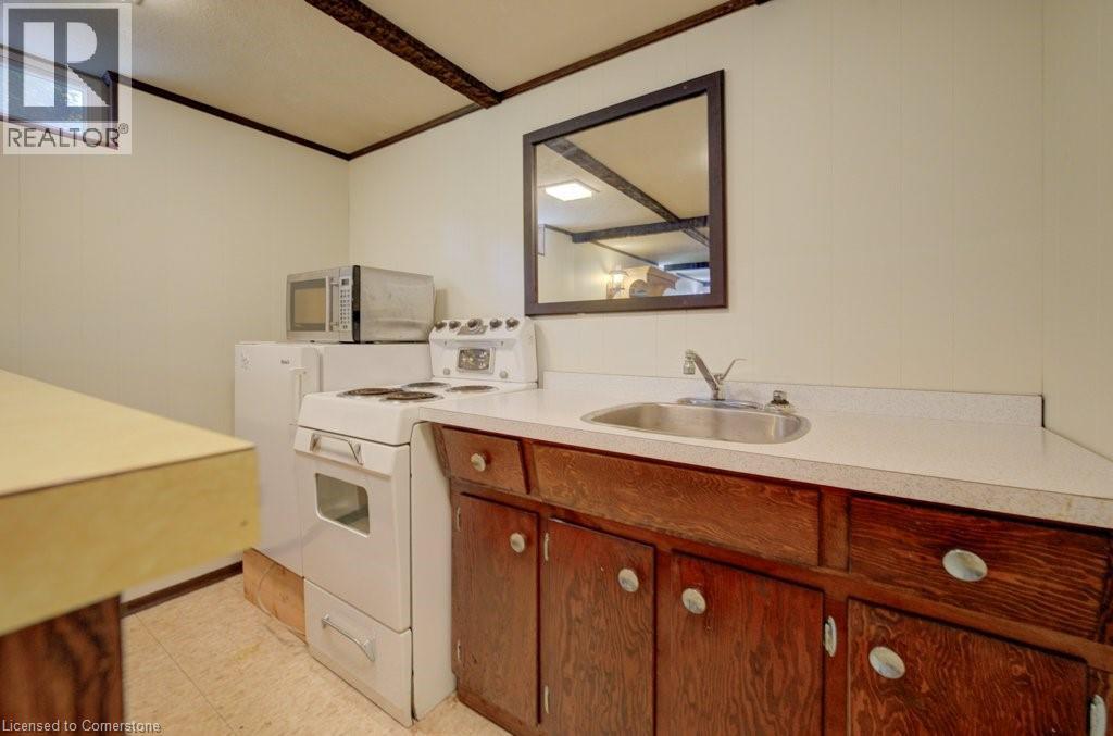 Photo 28 of 496 Franklin Street N, Kitchener ON