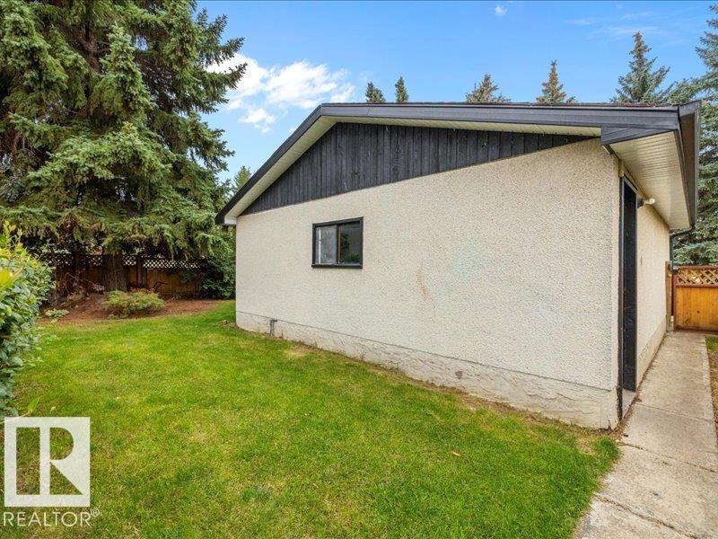 Photo 50 of 3832 110 St Nw Nw, Edmonton AB