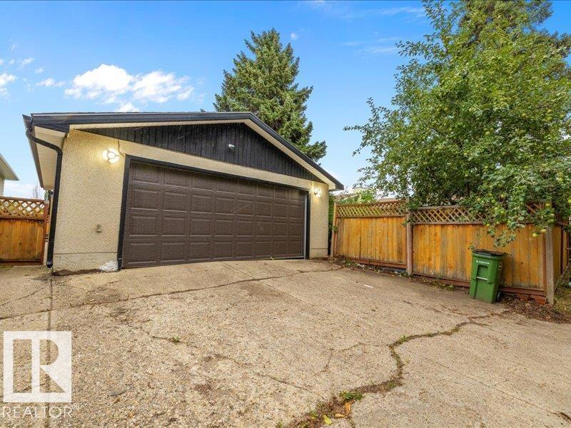 Photo 51 of 3832 110 St Nw Nw, Edmonton AB