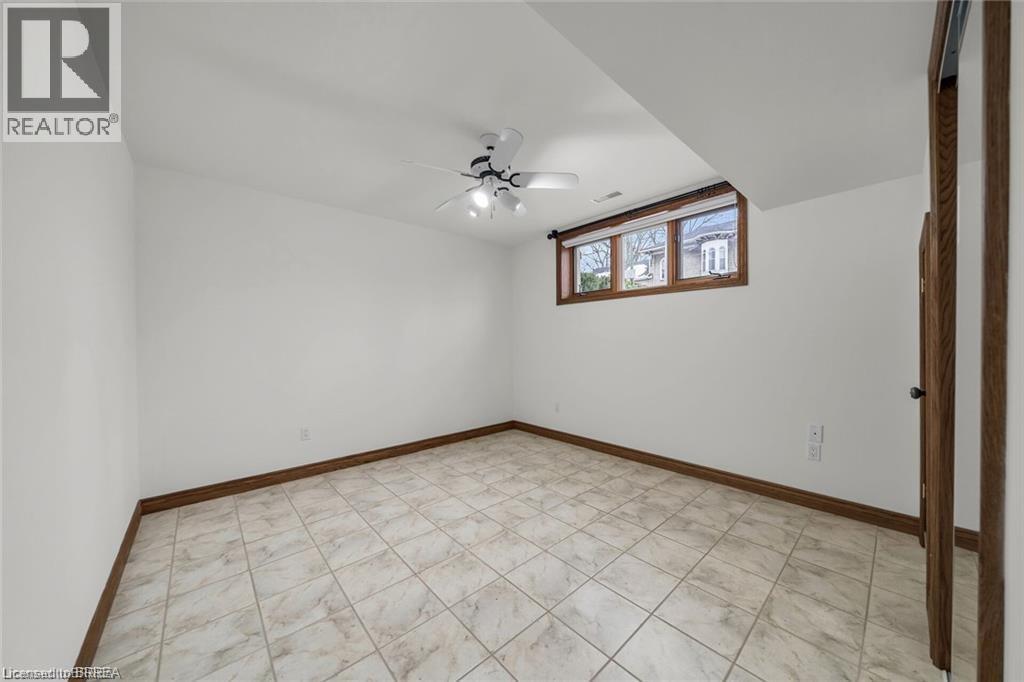 Photo 30 of 38 Grand River Street S, Paris ON