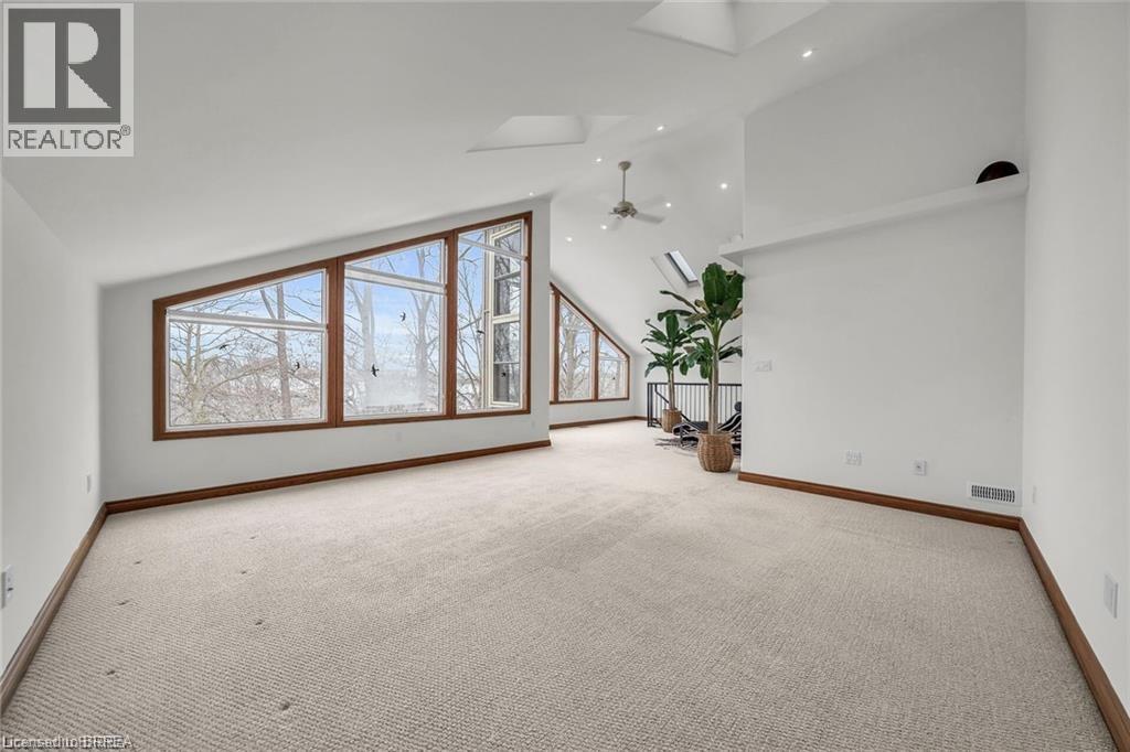 Photo 26 of 38 Grand River Street S, Paris ON