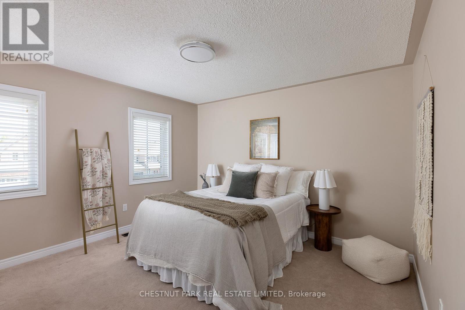 Photo 5 of 65 Northern Dancer Drive, Oshawa ON