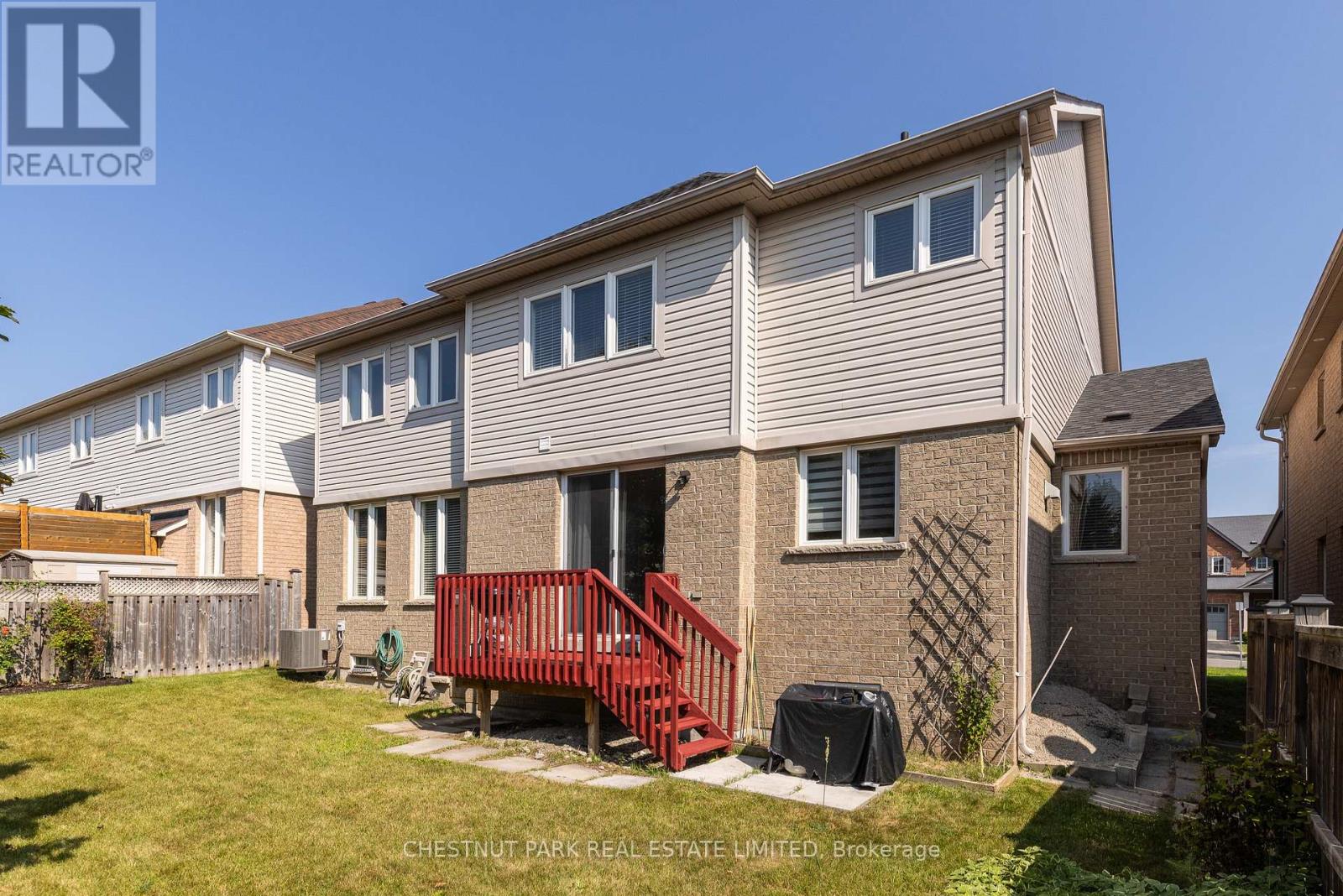 Photo 4 of 65 Northern Dancer Drive, Oshawa ON