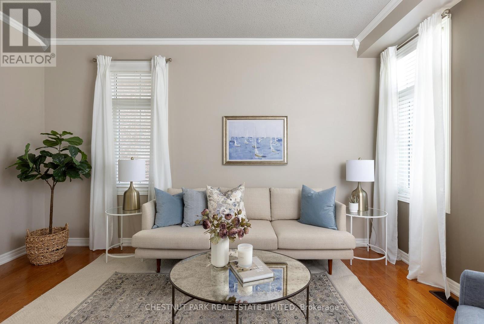 Photo 17 of 65 Northern Dancer Drive, Oshawa ON