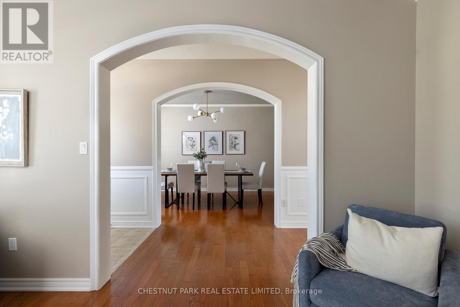 Photo 8 of 65 Northern Dancer Drive, Oshawa ON