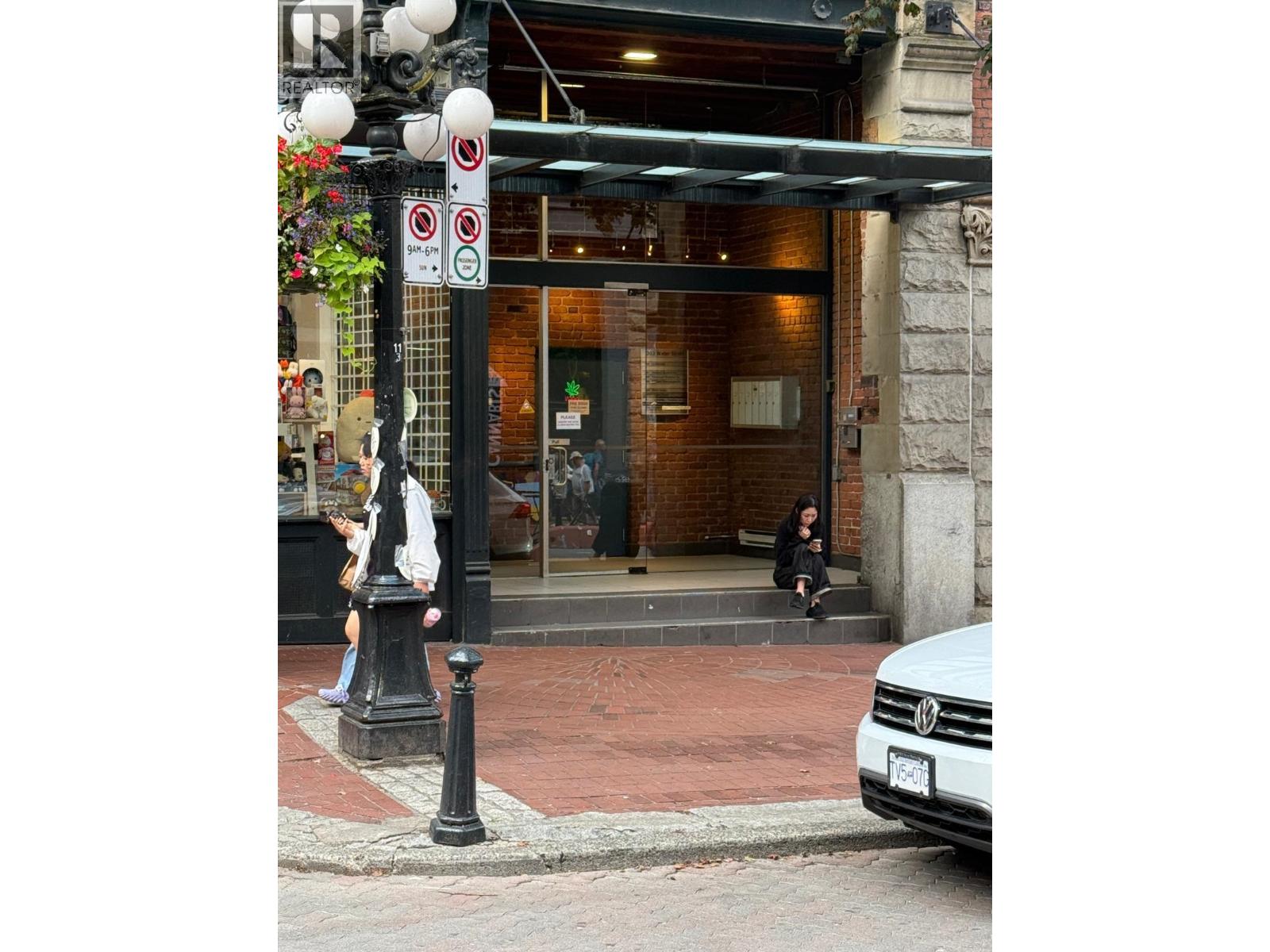 Photo 4 of 400 C 353 Water Street, Vancouver BC