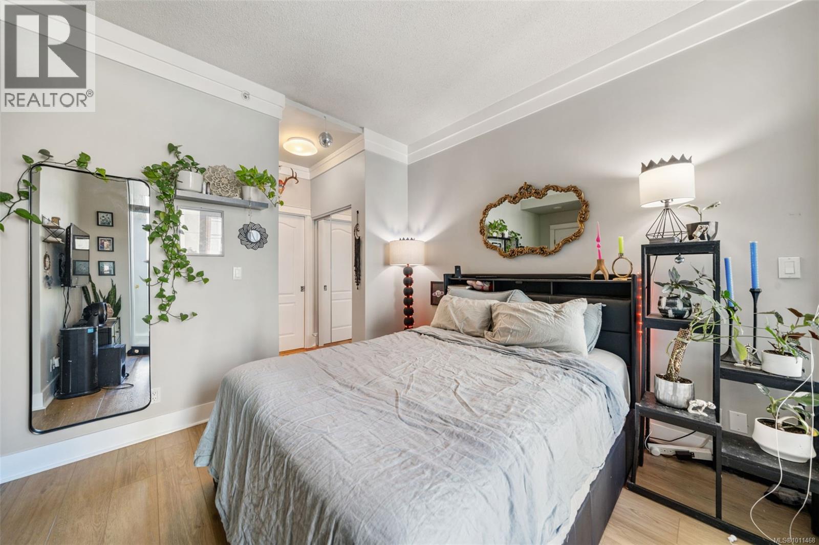 Photo 7 of 210 845 Yates St, Victoria BC