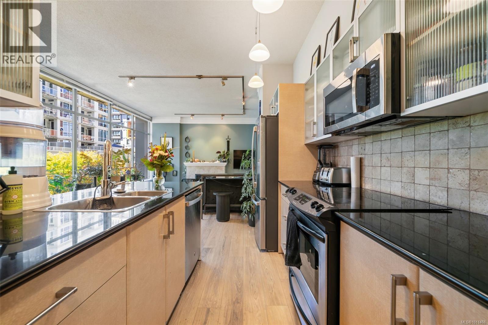 Photo 5 of 210 845 Yates St, Victoria BC