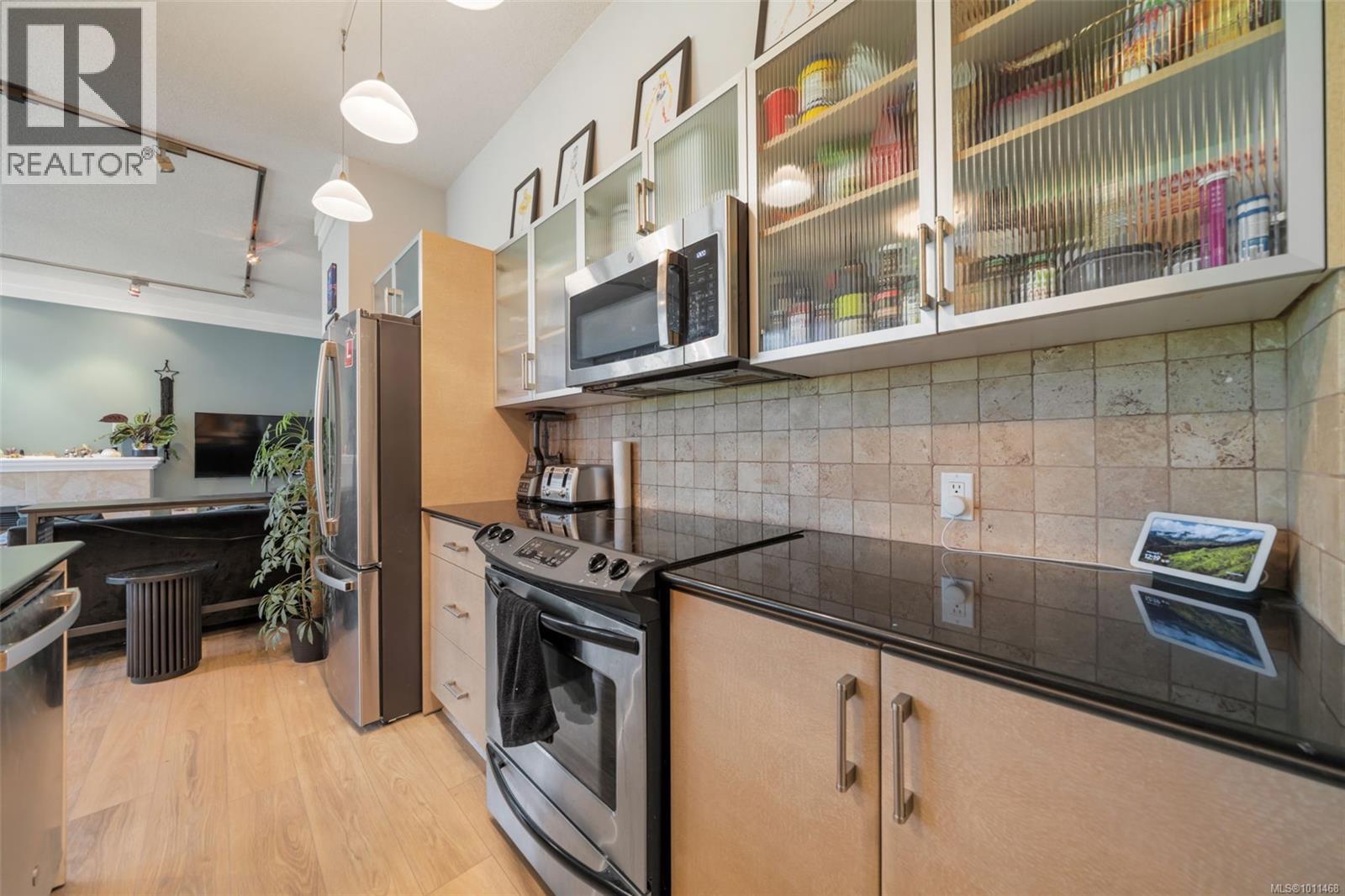 Photo 20 of 210 845 Yates St, Victoria BC