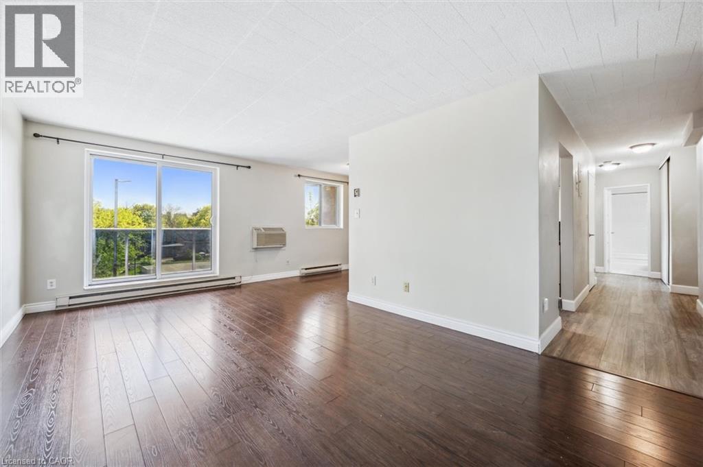 Photo 5 of 29 West Avenue Unit 311, Kitchener ON