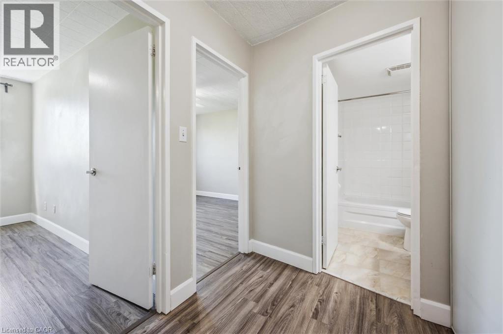 Photo 10 of 29 West Avenue Unit 311, Kitchener ON