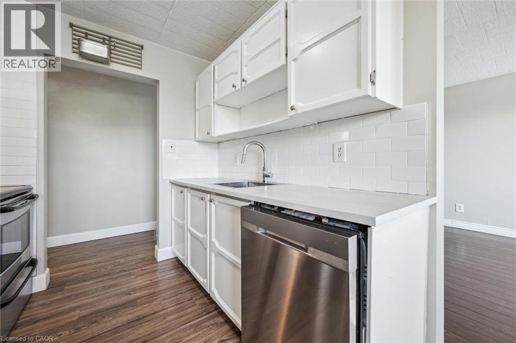 Photo 9 of 29 West Avenue Unit 311, Kitchener ON