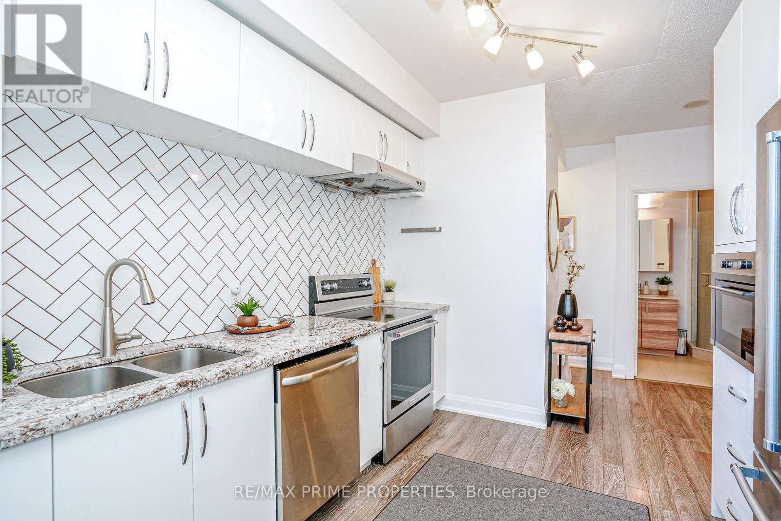 Photo 28 of 510 8228 Birchmount Road, Markham ON
