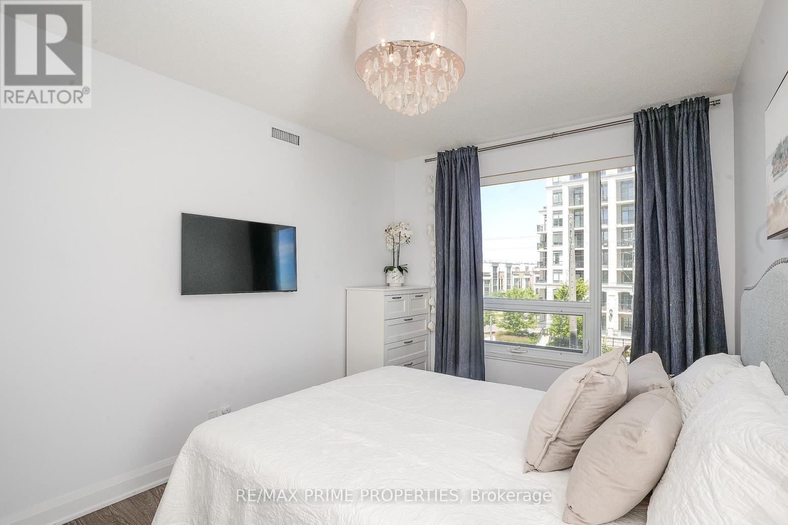 Photo 36 of 510 8228 Birchmount Road, Markham ON
