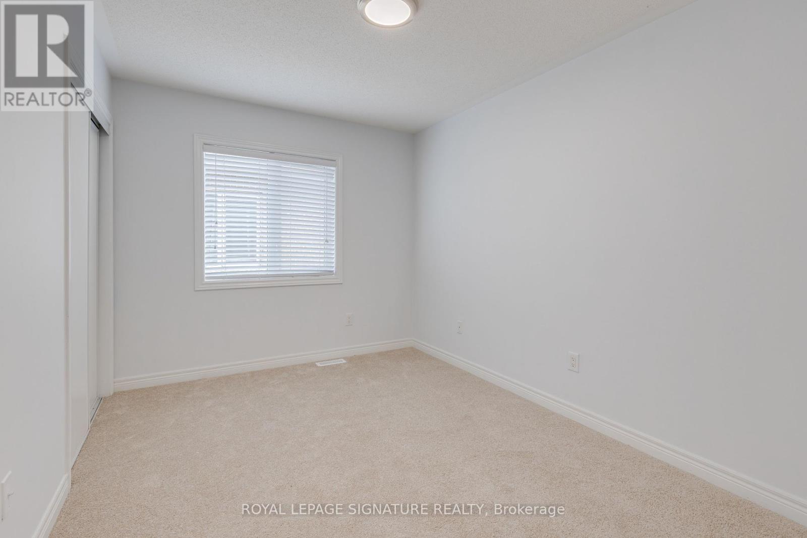 Photo 9 of 39 Hermitage Boulevard, Markham ON
