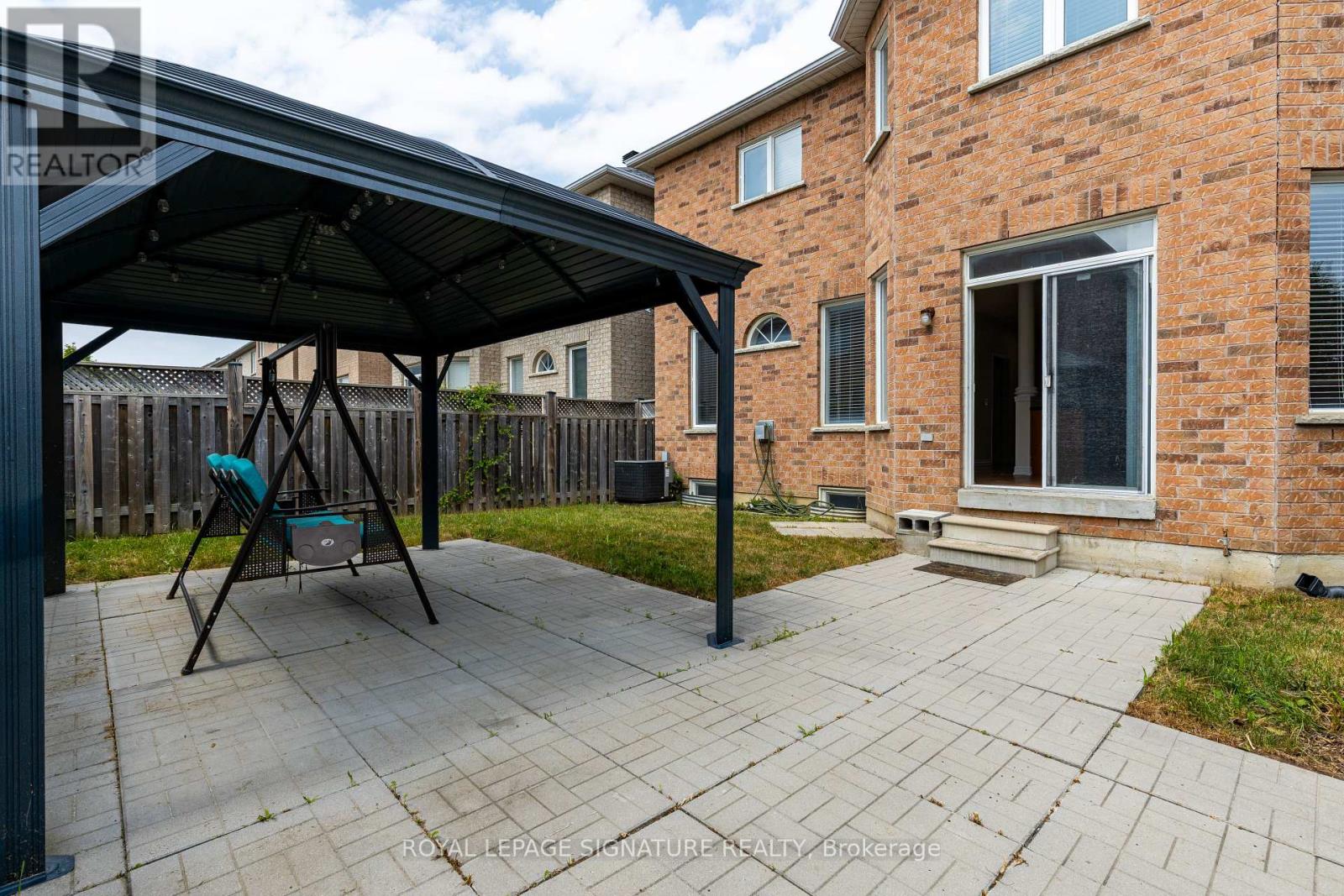 Photo 1 of 39 Hermitage Boulevard, Markham ON