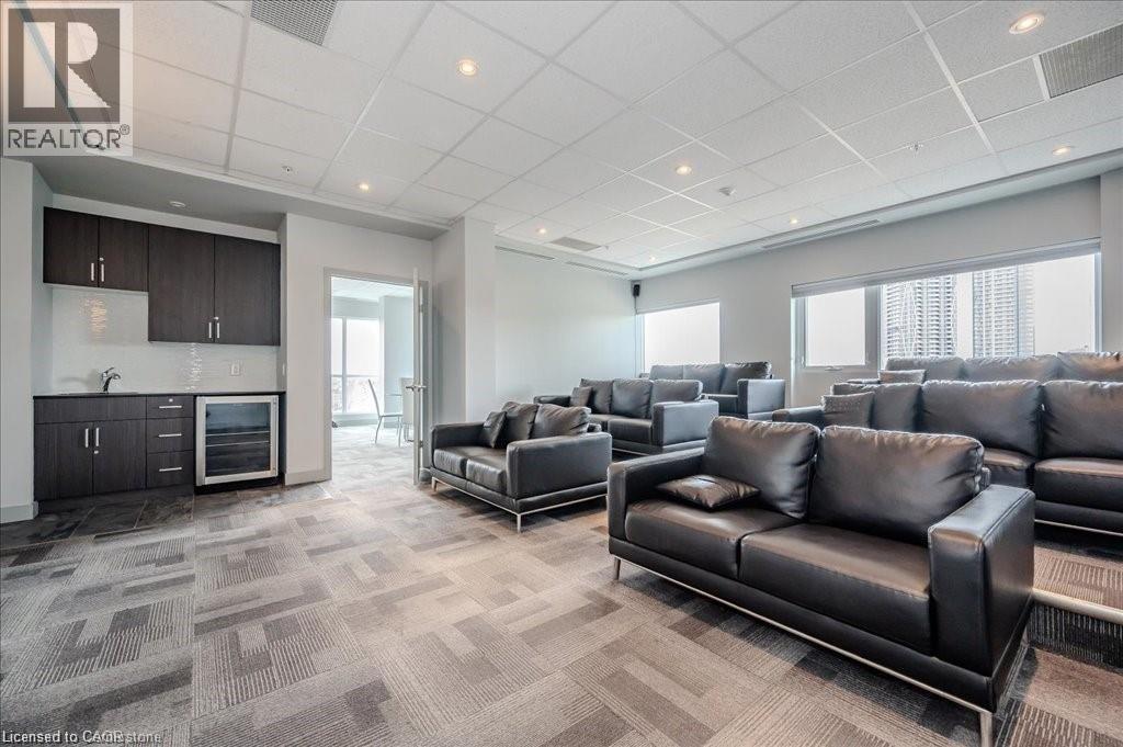 Photo 12 of 1 Victoria Street S Unit 811, Kitchener ON