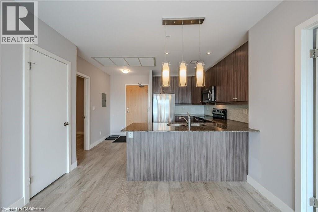 Photo 5 of 1 Victoria Street S Unit 811, Kitchener ON
