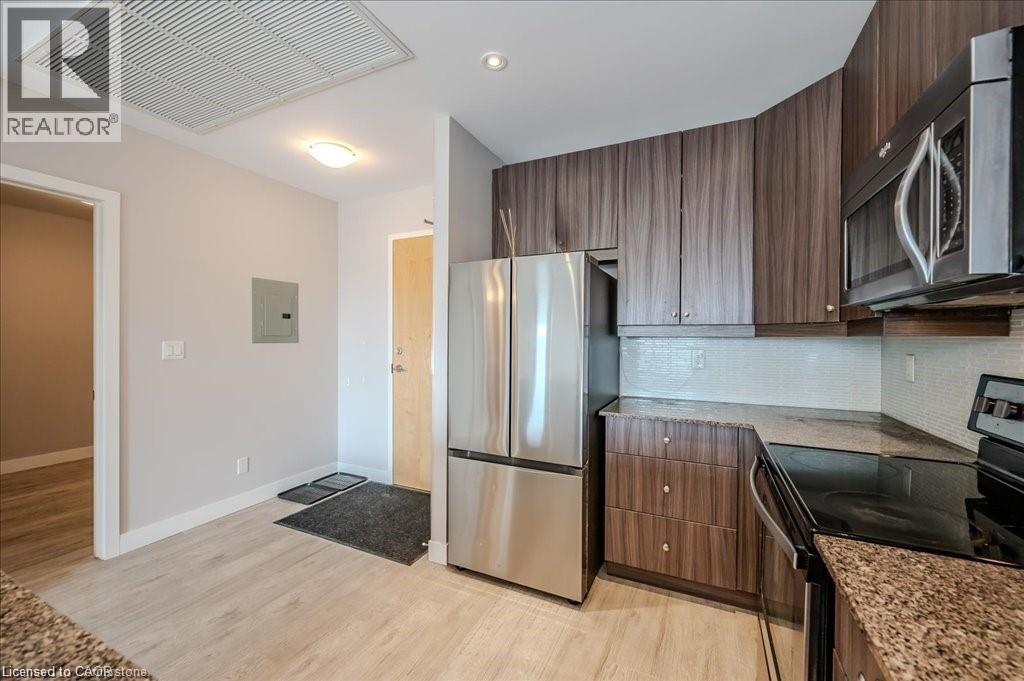 Photo 3 of 1 Victoria Street S Unit 811, Kitchener ON
