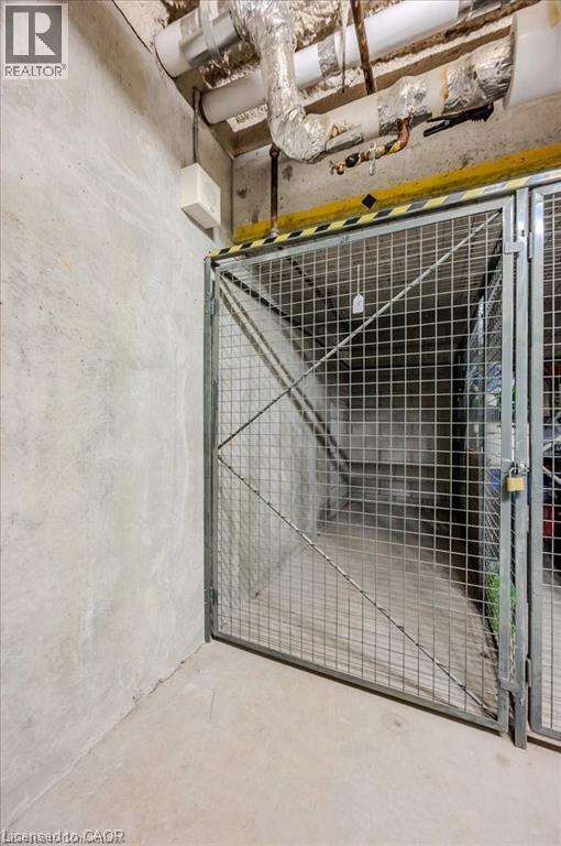 Photo 11 of 1 Victoria Street S Unit 811, Kitchener ON