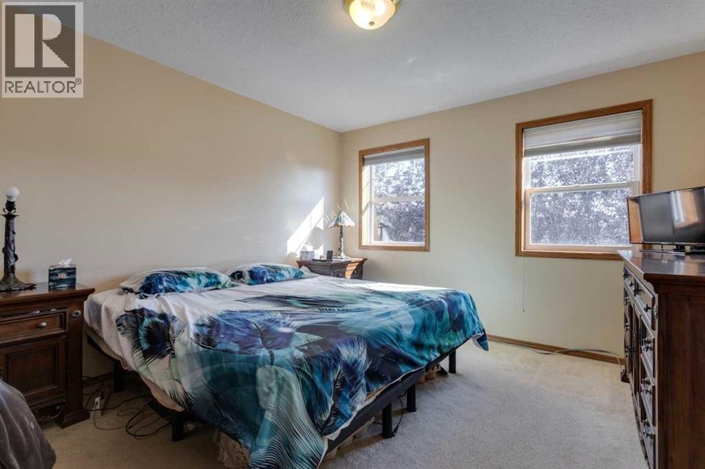 Single Family House for Sale in  Coventry Road NE Coventry Hills Calgary 