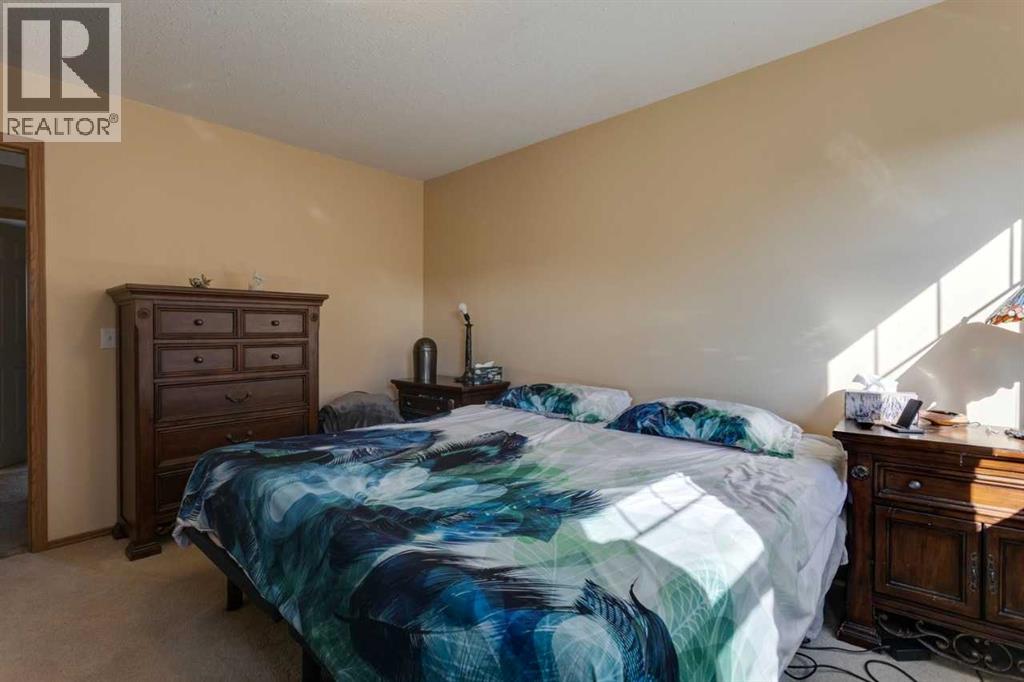 Single Family House for Sale in  Coventry Road NE Coventry Hills Calgary 