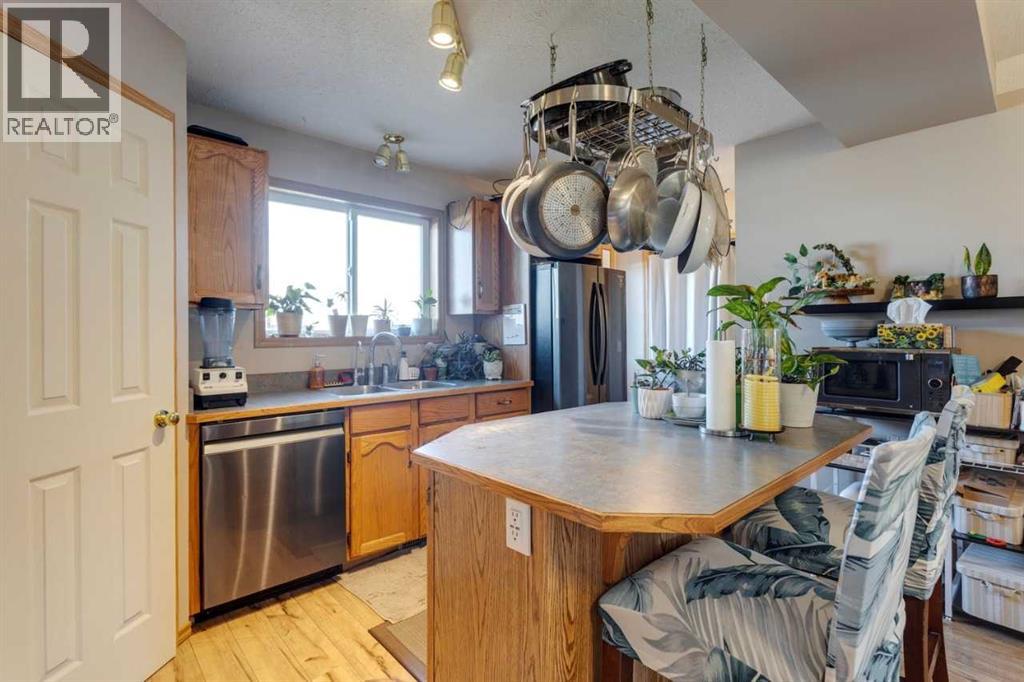 Single Family House for Sale in  Coventry Road NE Coventry Hills Calgary 