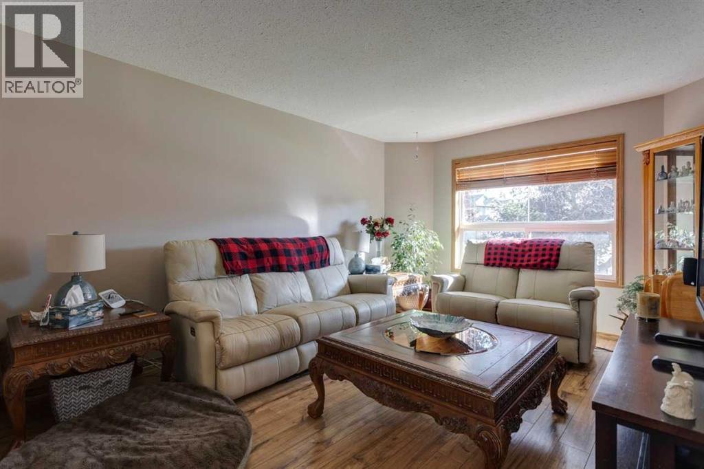 Single Family House for Sale in  Coventry Road NE Coventry Hills Calgary 