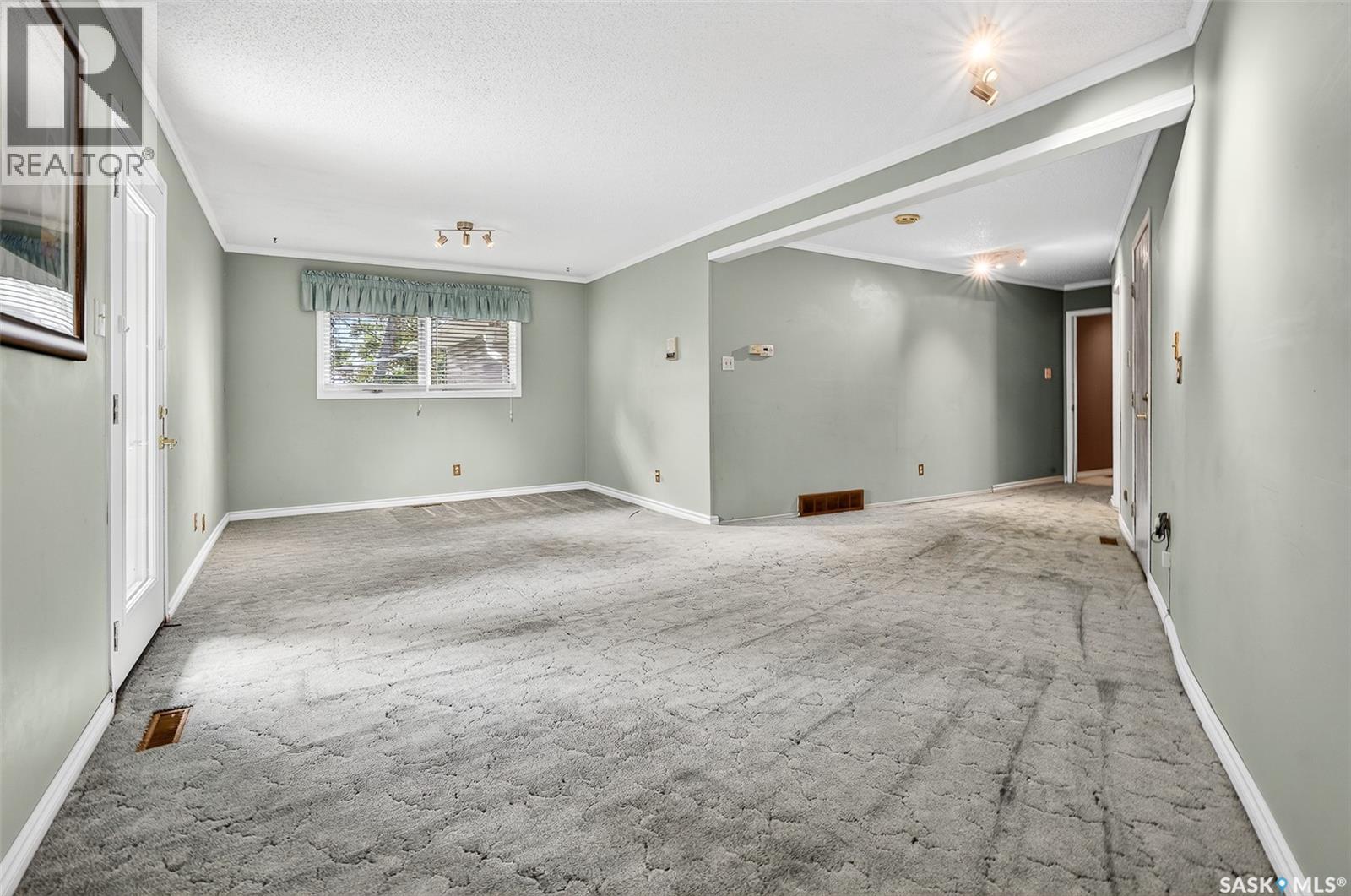 Photo 22 of 31 Bluebell Crescent, Moose Jaw SK