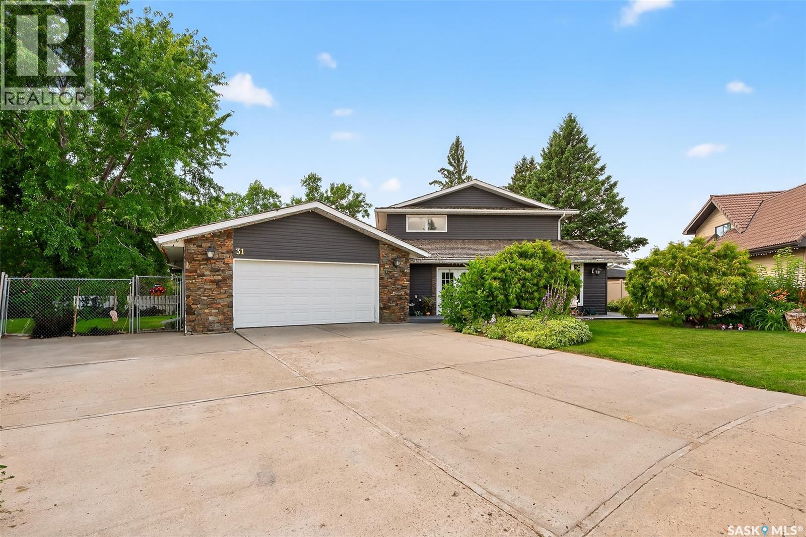 Photo 1 of 31 Bluebell Crescent, Moose Jaw SK