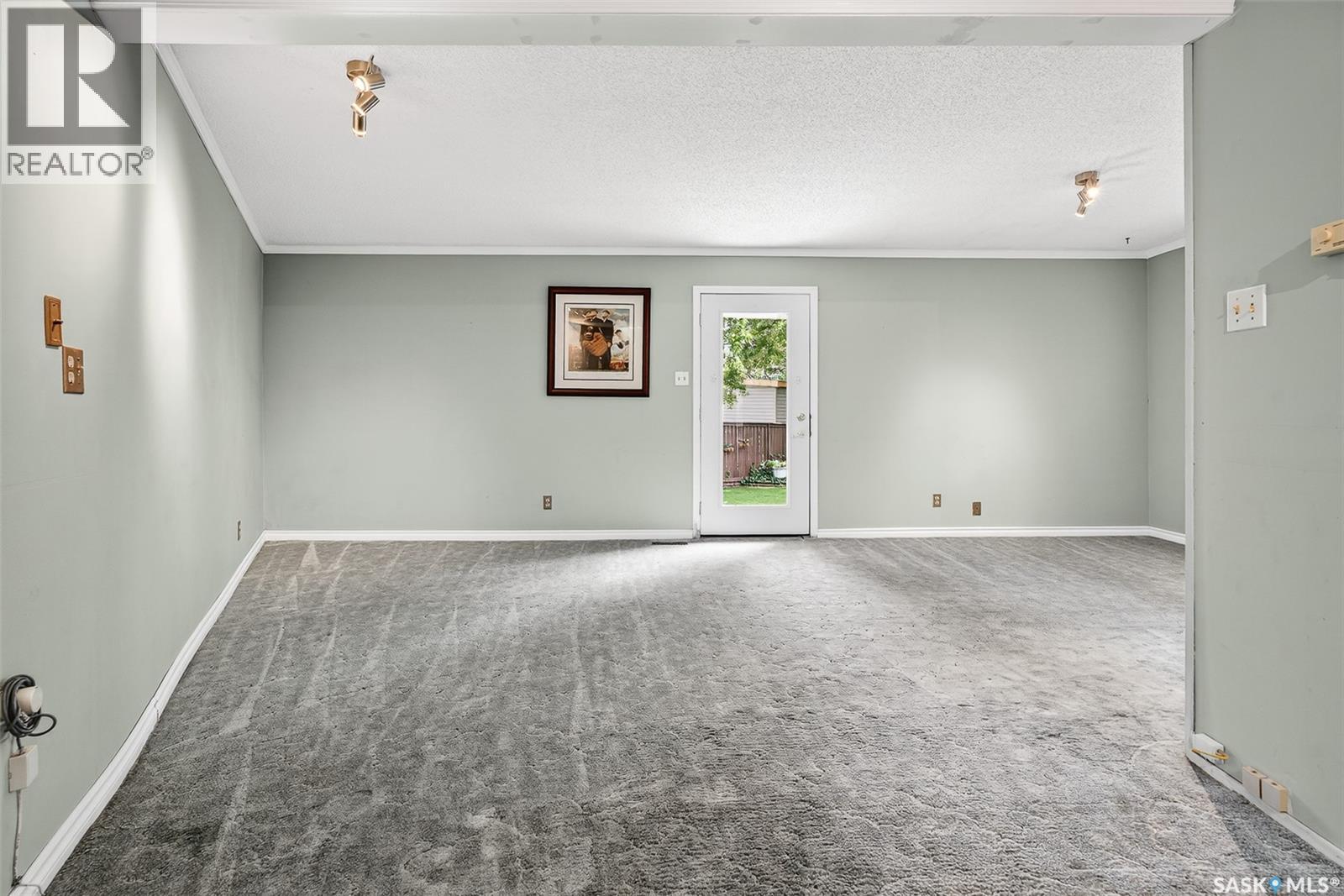 Photo 21 of 31 Bluebell Crescent, Moose Jaw SK