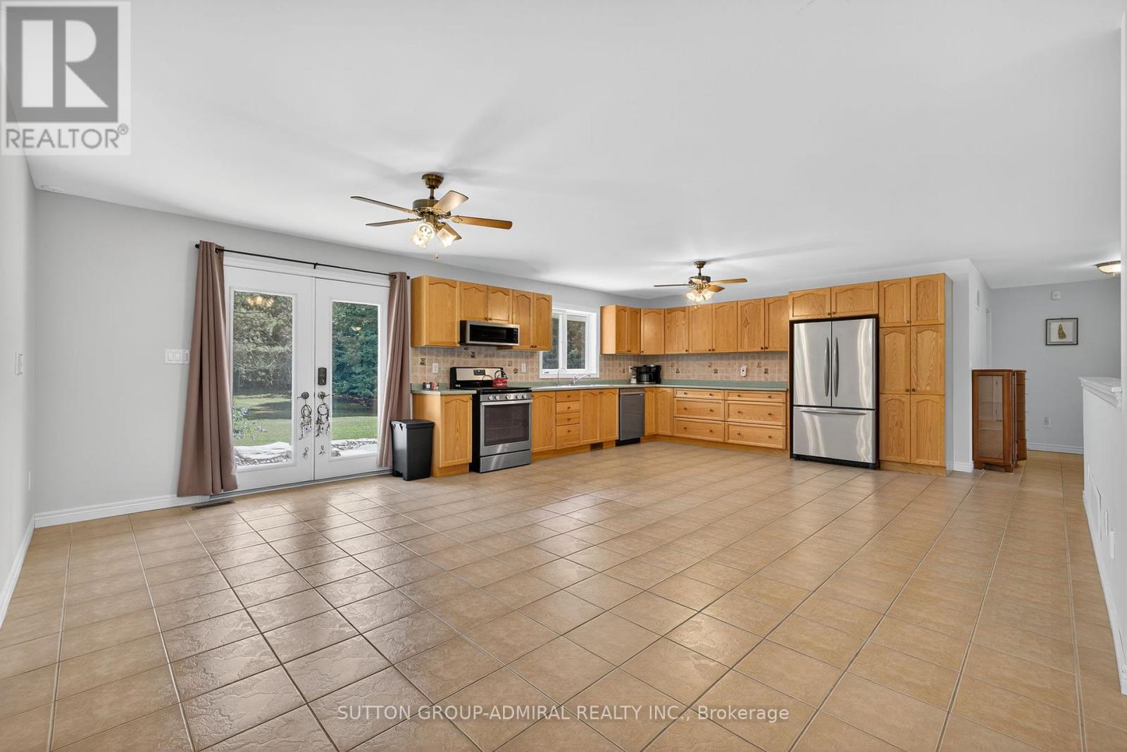 Photo 1 of 120 Lake Woods Drive, Whitchurchstouffville ON