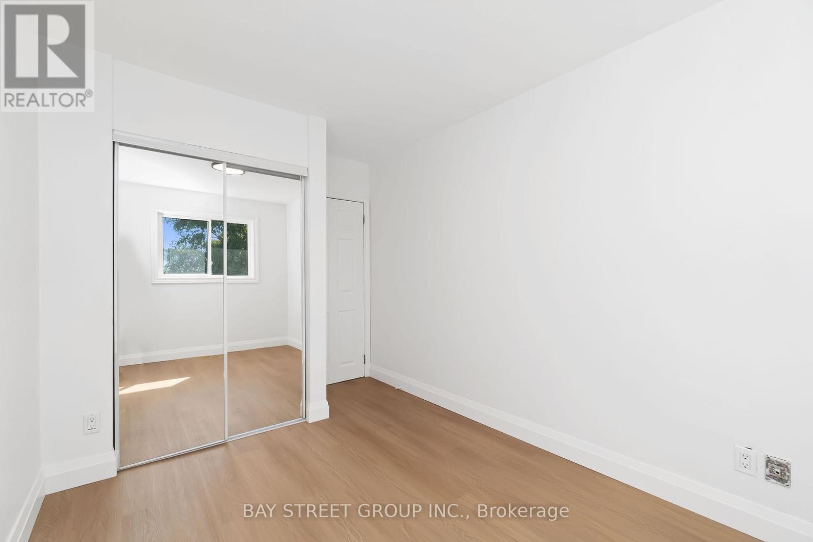 Photo 9 of 1372 Freeport Drive, Mississauga ON