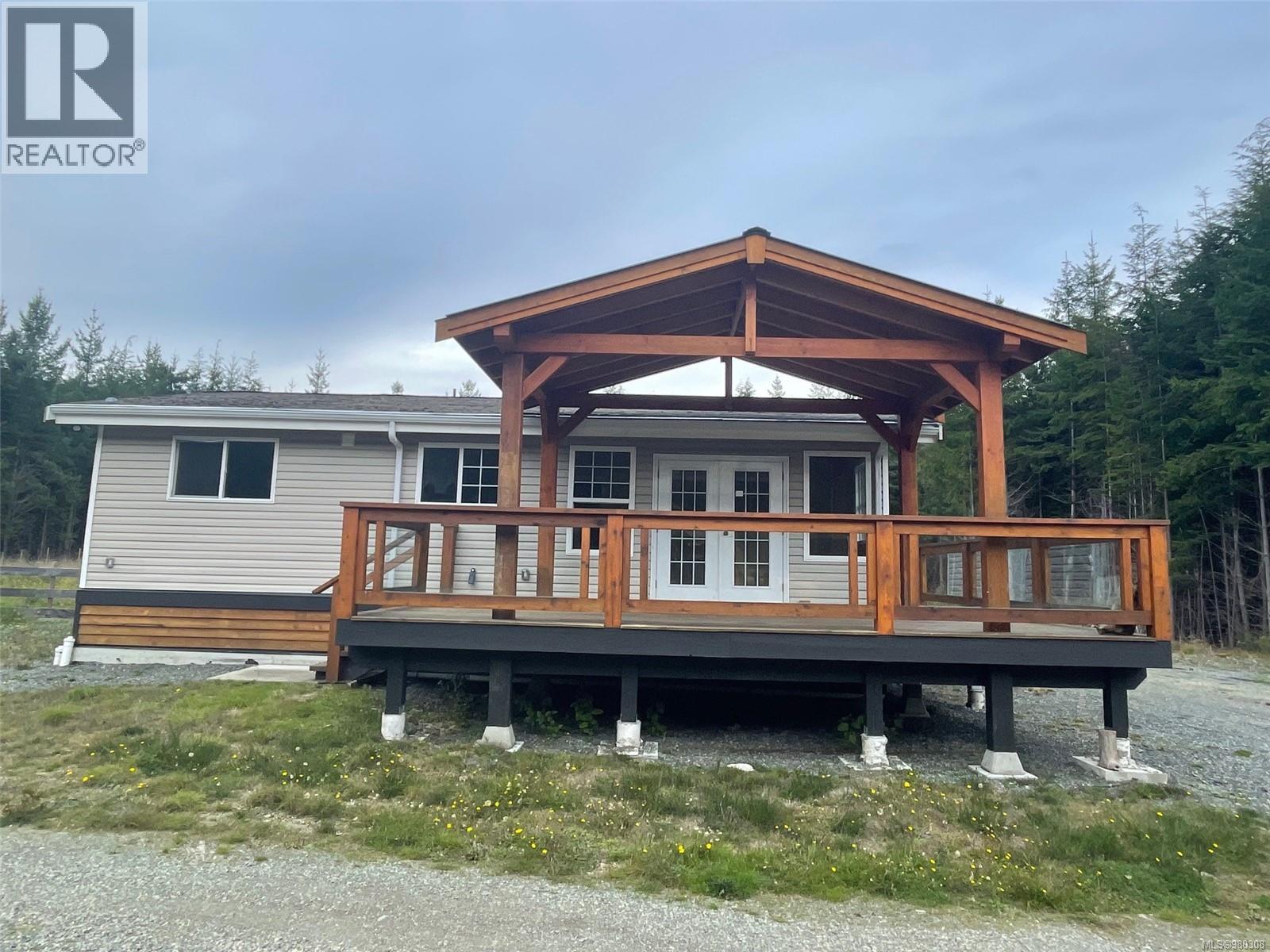 Photo 10 of 2590 Clark Rd, Sooke BC