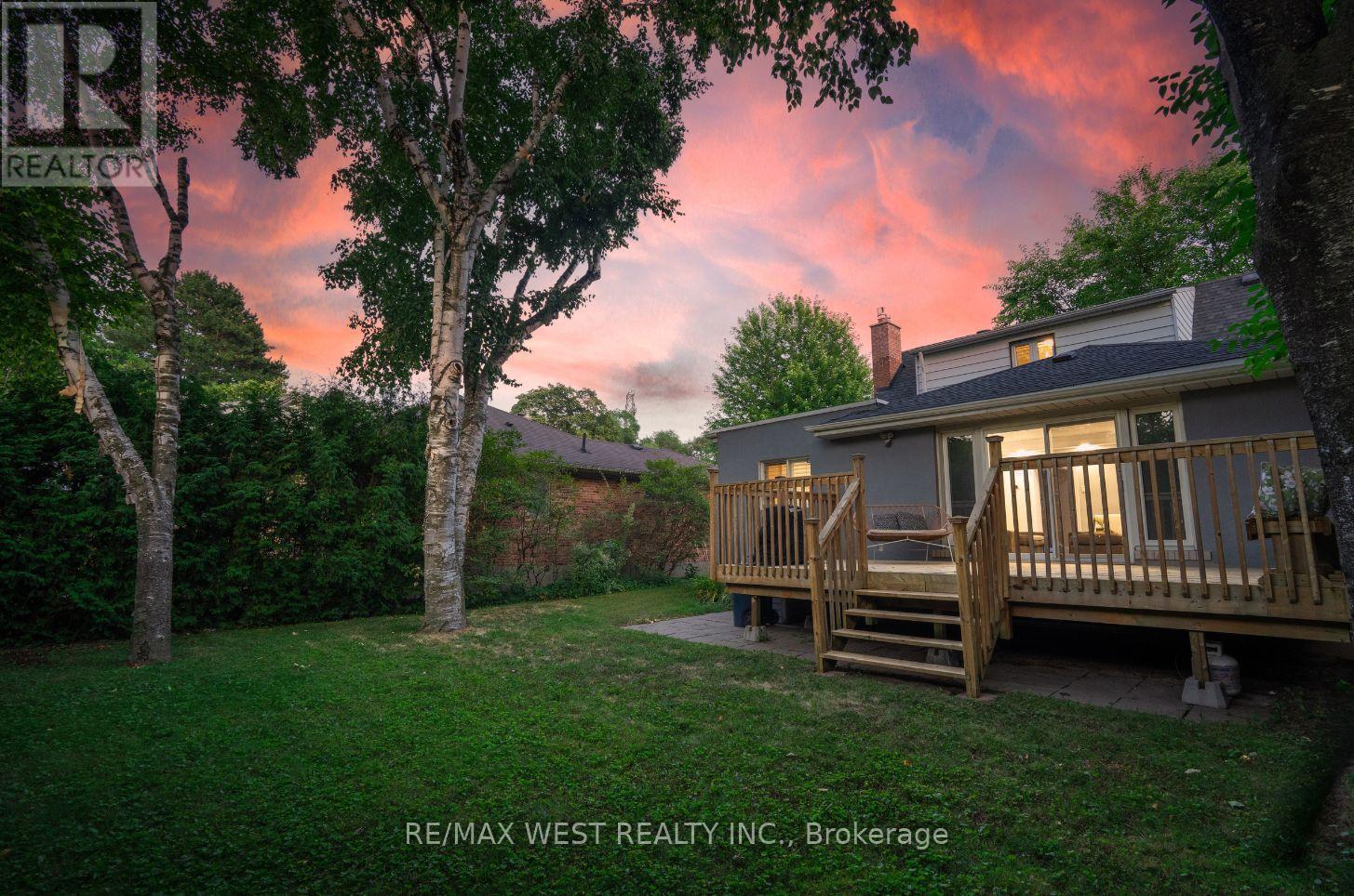Photo 39 of 4 Elmview Court, Toronto ON