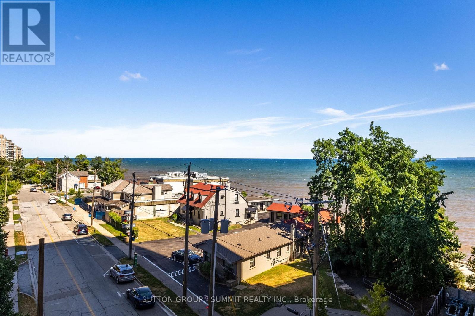 Photo 44 of 404 2060 Lakeshore Road, Burlington ON