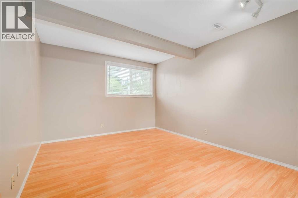 Single Family House Bi-level for Sale in   Street SW Oakridge Calgary 