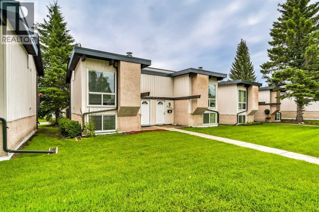 Single Family House Bi-level for Sale in   Street SW Oakridge Calgary 