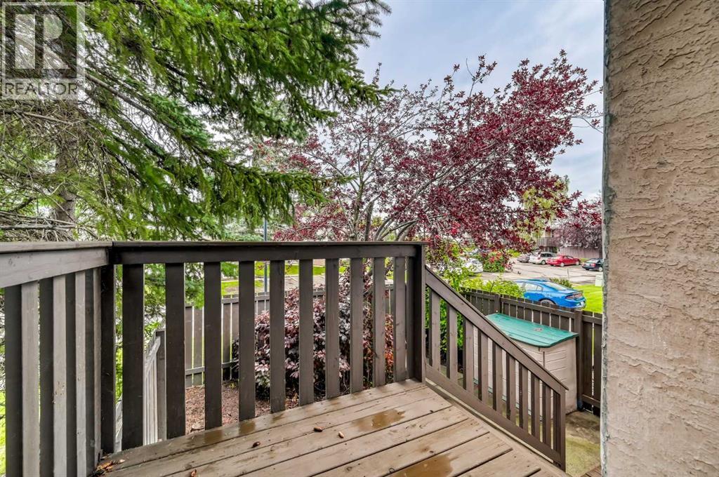 Single Family House Bi-level for Sale in   Street SW Oakridge Calgary 