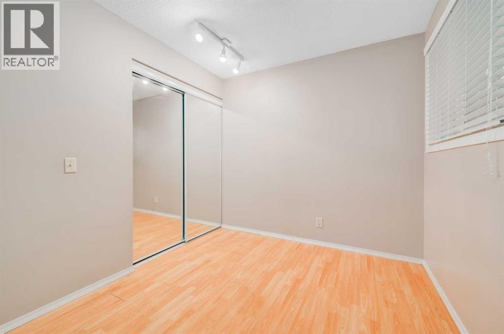 Single Family House Bi-level for Sale in   Street SW Oakridge Calgary 
