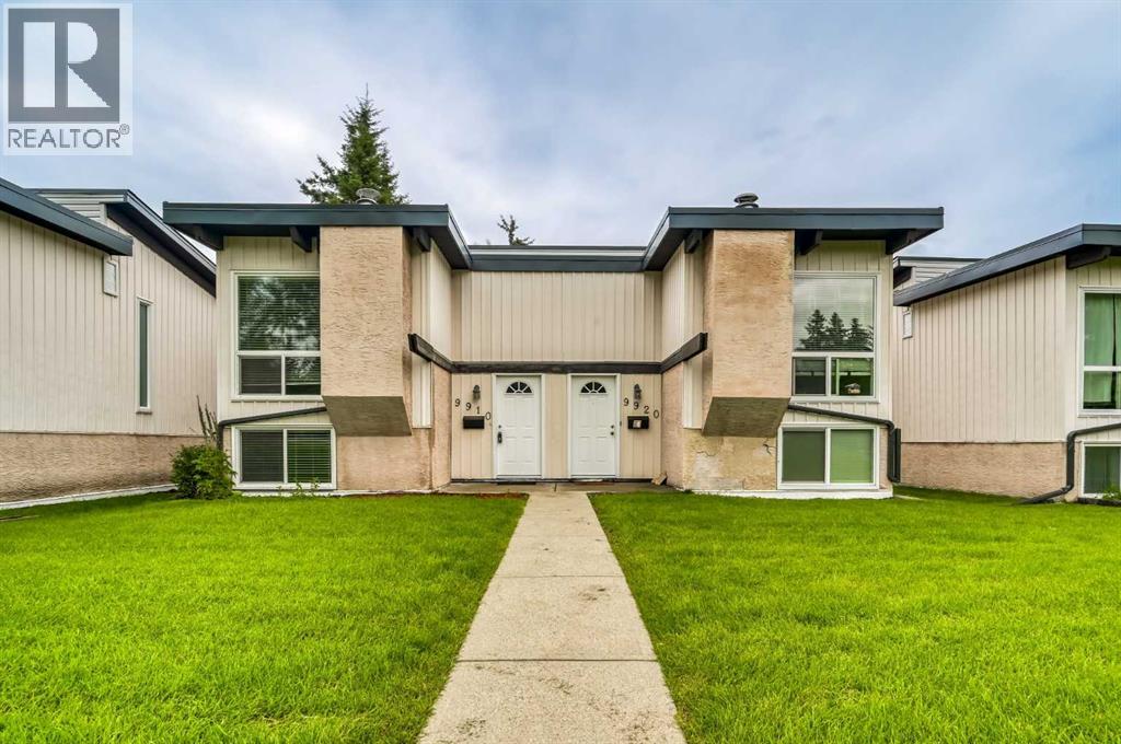Single Family House Bi-level for Sale in   Street SW Oakridge Calgary 