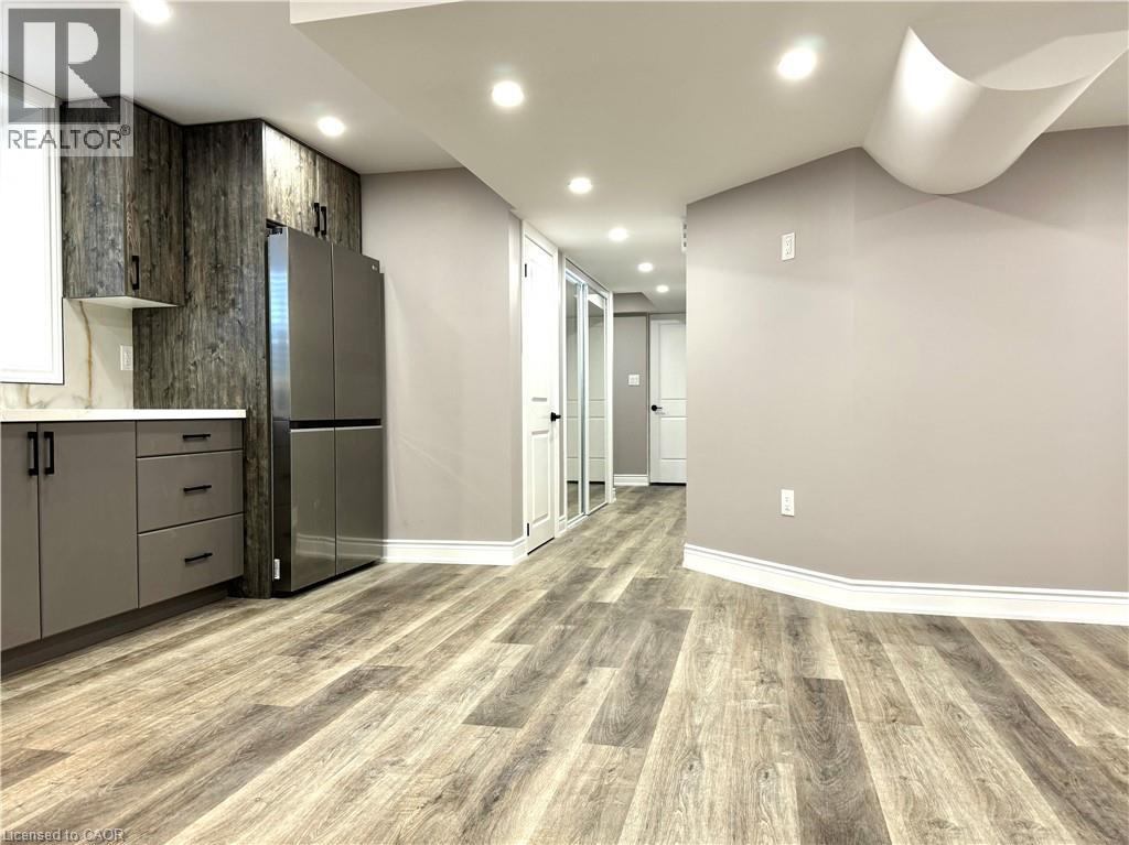 Photo 3 of 35 Loxleigh Lane Unit B, Breslau ON