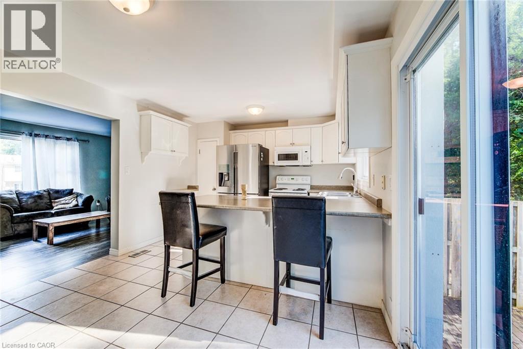 Photo 31 of 124 Wilfred Avenue, Kitchener ON
