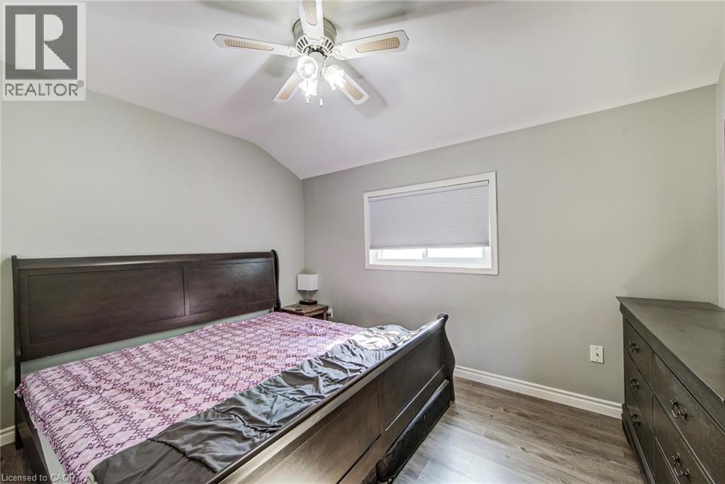 Photo 25 of 124 Wilfred Avenue, Kitchener ON