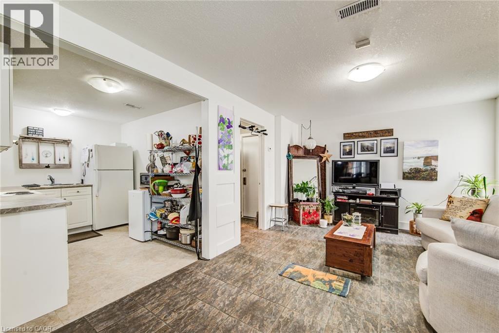 Photo 12 of 1023 Maple Leaf Street, Wellesley ON