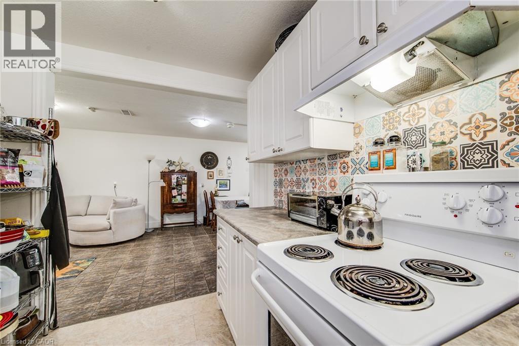 Photo 17 of 1023 Maple Leaf Street, Wellesley ON